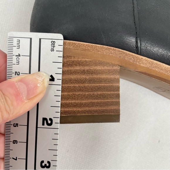 UGG Australia CARLIN BLACK TALL LEATHER HEEL BOOTS Classic Tall 1017469 Women’s - Picture 5 of 7